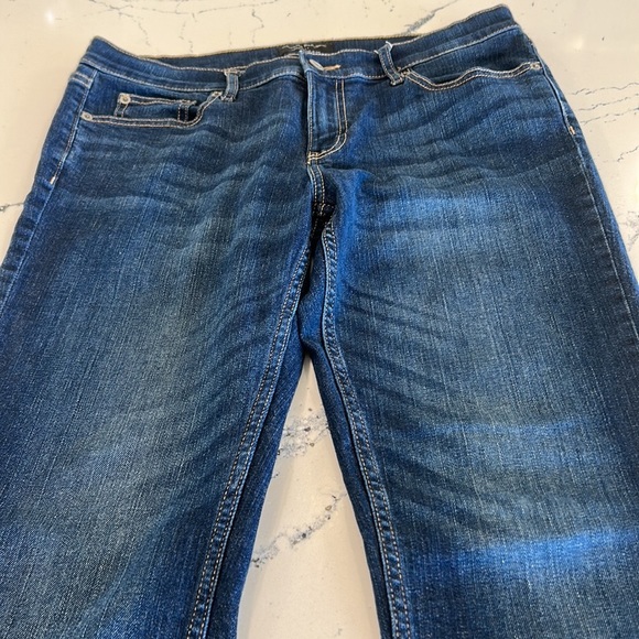 Banana Republic Girlfriend Jean sz.28 or 6 - Picture 3 of 7